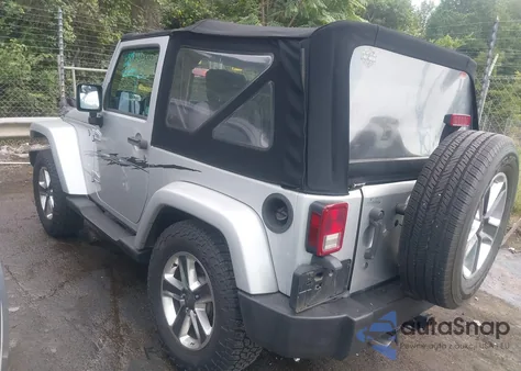 2007 Jeep Wrangler Sahara z USA, uszkodzony, nr VIN 1J4FA54137L177006